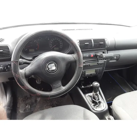 SEAT LEON (1M1) '2002 * BLANCO
