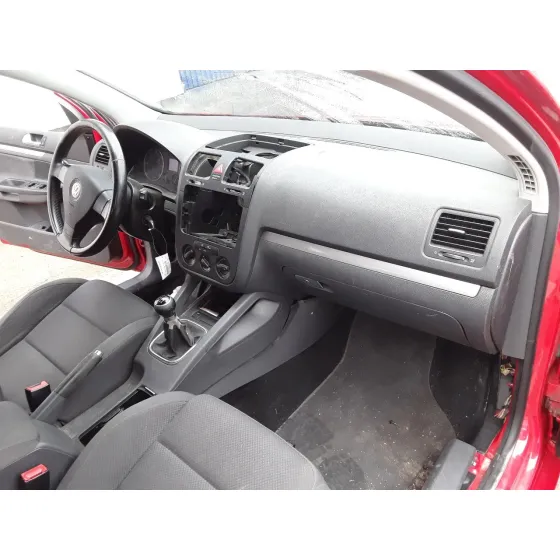 VOLKSWAGEN GOLF V BERLINA (1K1) '2006 2.0 TDI ROJO