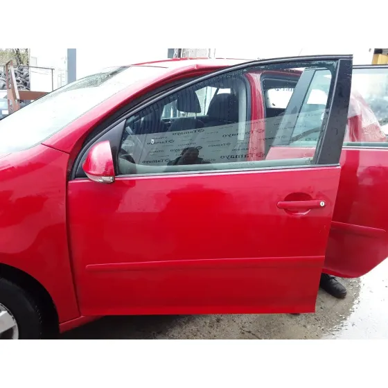 VOLKSWAGEN GOLF V BERLINA (1K1) '2006 2.0 TDI ROJO