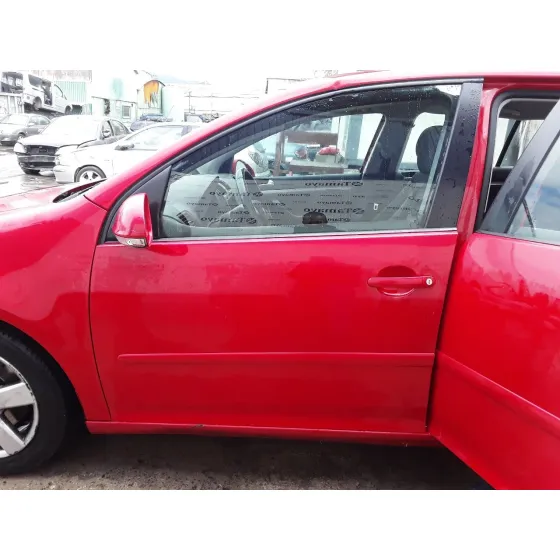 VOLKSWAGEN GOLF V BERLINA (1K1) '2006 2.0 TDI ROJO