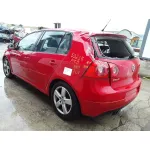 VOLKSWAGEN GOLF V BERLINA (1K1) VOLKSWAGEN GOLF V BERLINA (1K1) '2006 2.0 TDI ROJO 2003