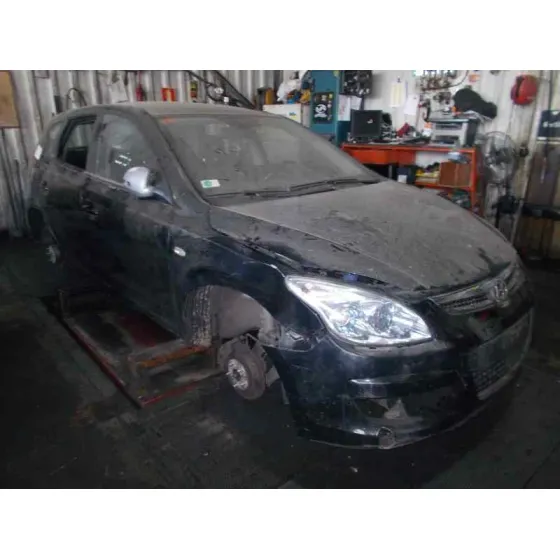 HYUNDAI I30 '2007 1.6 CRDI CAT NEGRO