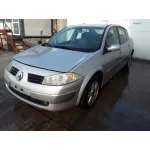 RENAULT MEGANE II CLASSIC BERLINA RENAULT MEGANE II CLASSIC BERLINA '2005 1.6 16V PLATA 2003