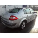 RENAULT MEGANE II CLASSIC BERLINA RENAULT MEGANE II CLASSIC BERLINA '2005 1.6 16V PLATA 2003