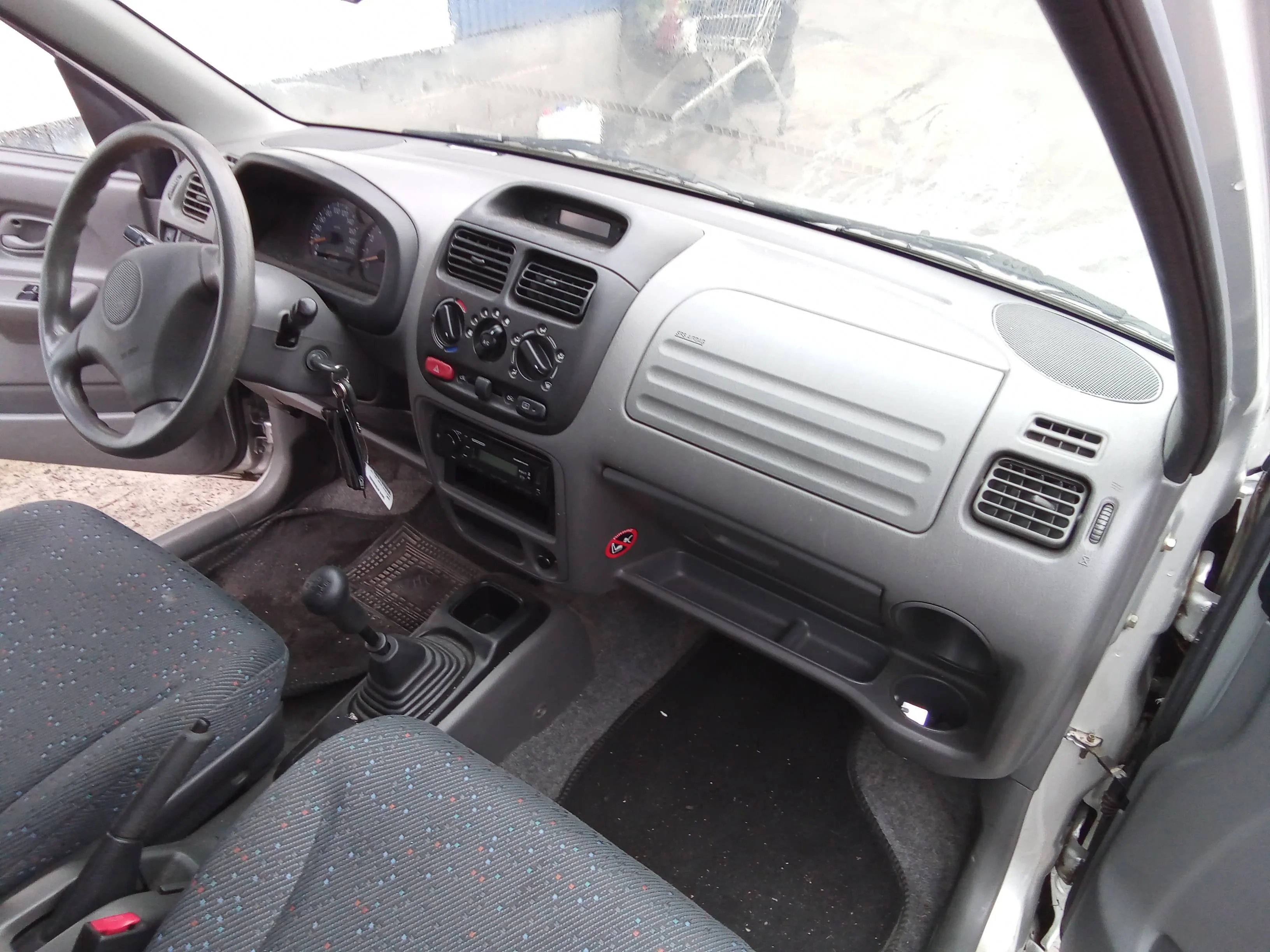 SUZUKI IGNIS RG (FH) '2000 1.3 CAT PLATA