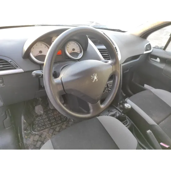 PEUGEOT 207 '2006 1.4 PLATA