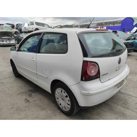 VOLKSWAGEN POLO (9N3) '2006 1.4 TDI DPF BLANCO