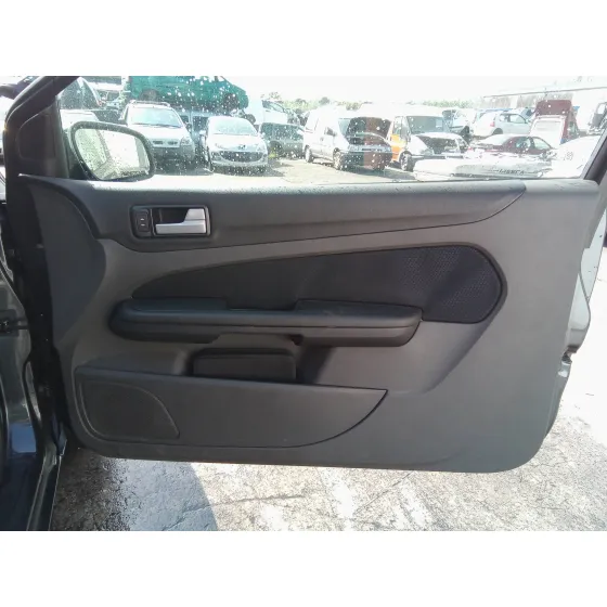 FORD FOCUS BERLINA (CAP) '2006 1.8 TDCI TURBODIESEL CAT GRIS OSCURO