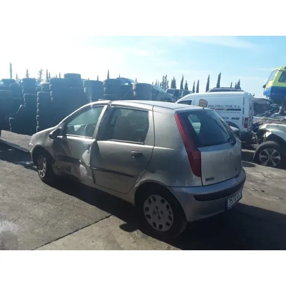 FIAT PUNTO BERLINA (188) '2002 1.2 8V ACTIVE PLATA