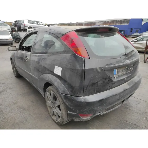 FORD FOCUS BERLINA (CAK) '2003 1.8 TDCI TURBODIESEL CAT NEGRO