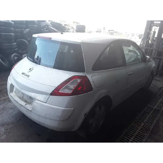 RENAULT MEGANE II BERLINA 5P '2003 1.9 DCI DIESEL BLANCO