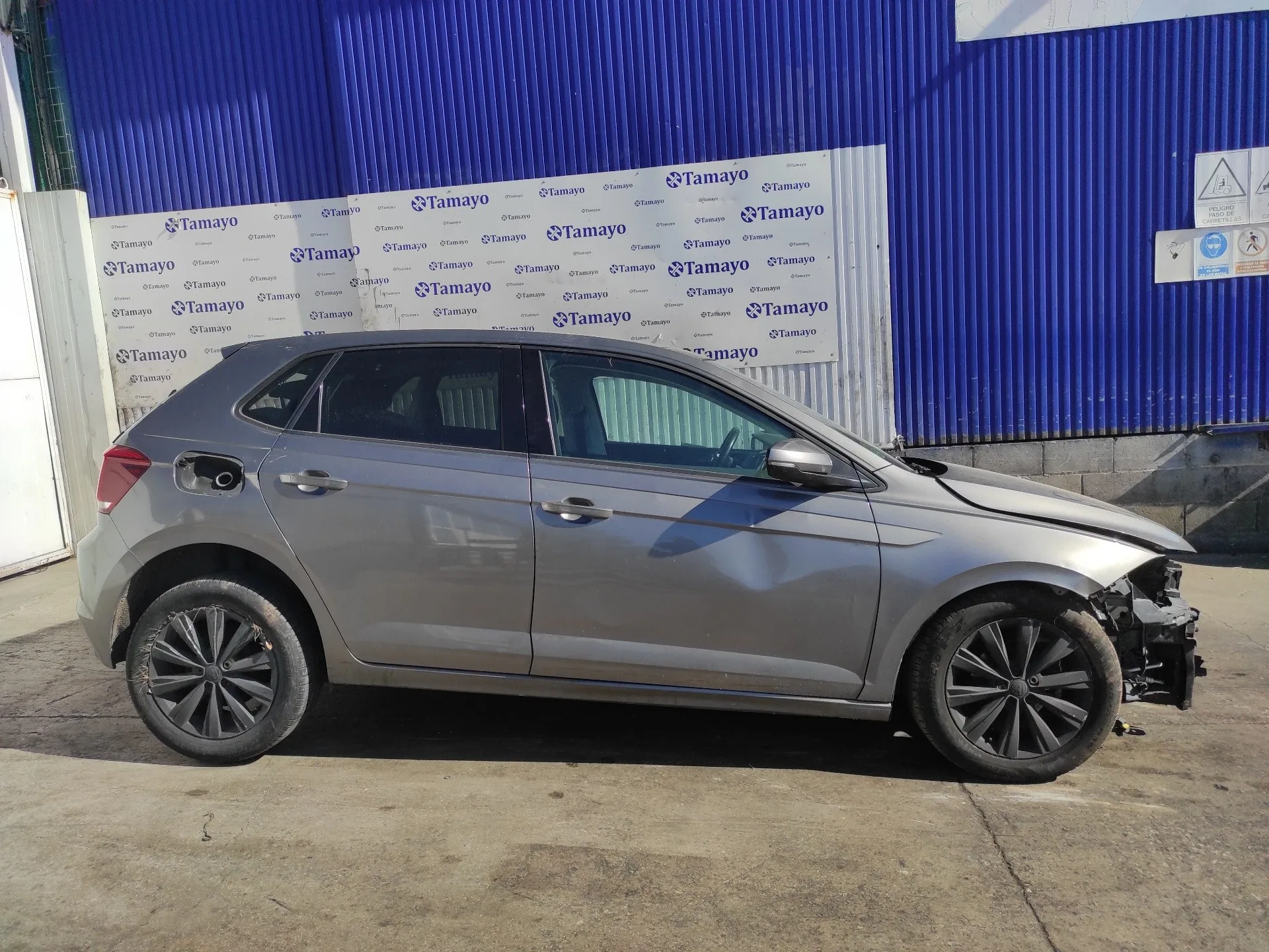 VOLKSWAGEN POLO VI (AW1, BZ1, AE1) VOLKSWAGEN POLO '2018 1.0 TSI GRIS 2017