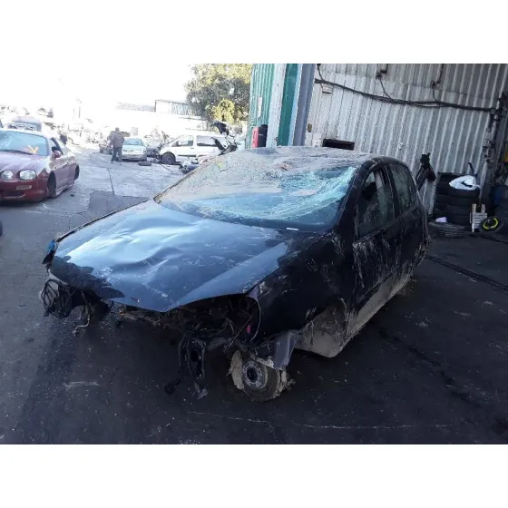 VOLKSWAGEN GOLF V BERLINA (1K1) '2004 2.0 TDI NEGRO