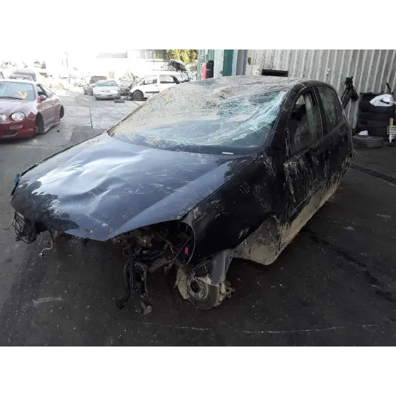 VOLKSWAGEN GOLF V BERLINA (1K1) '2004 2.0 TDI NEGRO