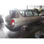 KIA CARENS '2002 1.8 CAT GRIS CLARO