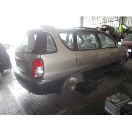 KIA CARENS '2002 1.8 CAT GRIS CLARO