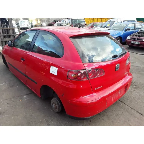 SEAT IBIZA (6L1) '2004 1.4 16V ROJO