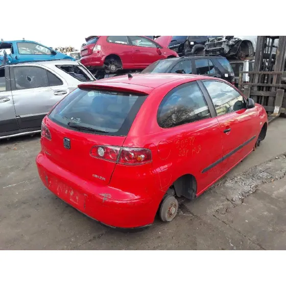 SEAT IBIZA (6L1) '2004 1.4 16V ROJO