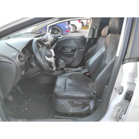 SEAT LEON (1P1) '2012 2.0 TDI BLANCO