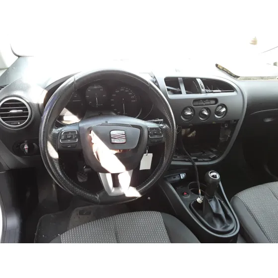 SEAT LEON (1P1) '2011 *