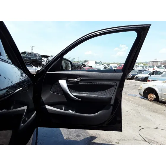 BMW SERIE 1 LIM. (F20/F21) '2015 2.0 16V TURBODIESEL NEGRO