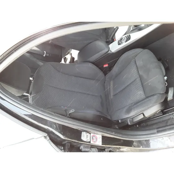BMW SERIE 1 LIM. (F20/F21) '2015 2.0 16V TURBODIESEL NEGRO