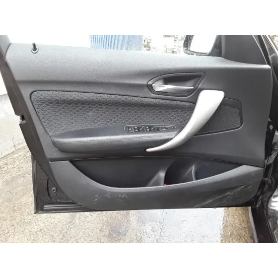 BMW SERIE 1 LIM. (F20/F21) '2015 2.0 16V TURBODIESEL NEGRO