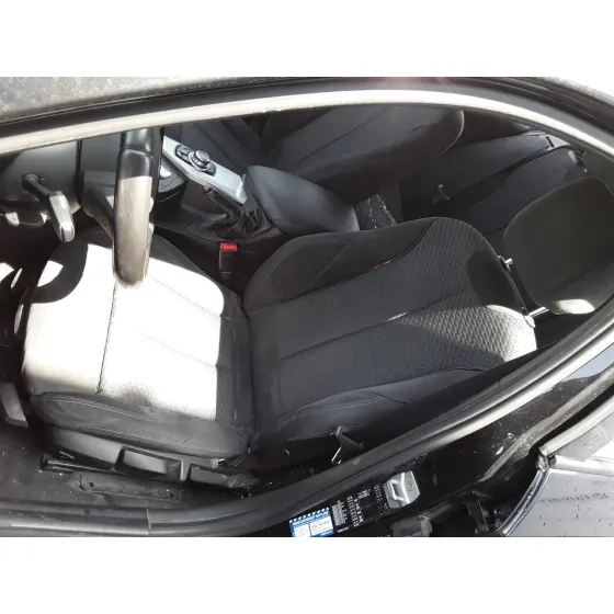 BMW SERIE 1 LIM. (F20/F21) '2015 2.0 16V TURBODIESEL NEGRO