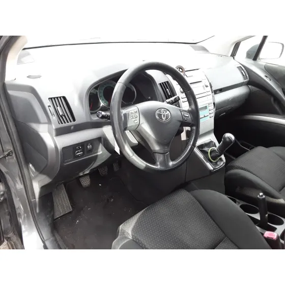 TOYOTA COROLLA VERSO (R1) '2007 *
