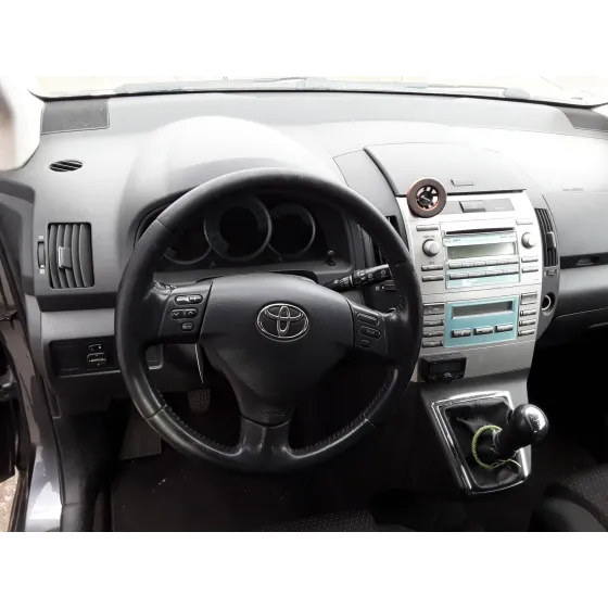 TOYOTA COROLLA VERSO (R1) '2007 *