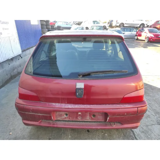 PEUGEOT 106 (S2) '2004 1.4 GRANATE