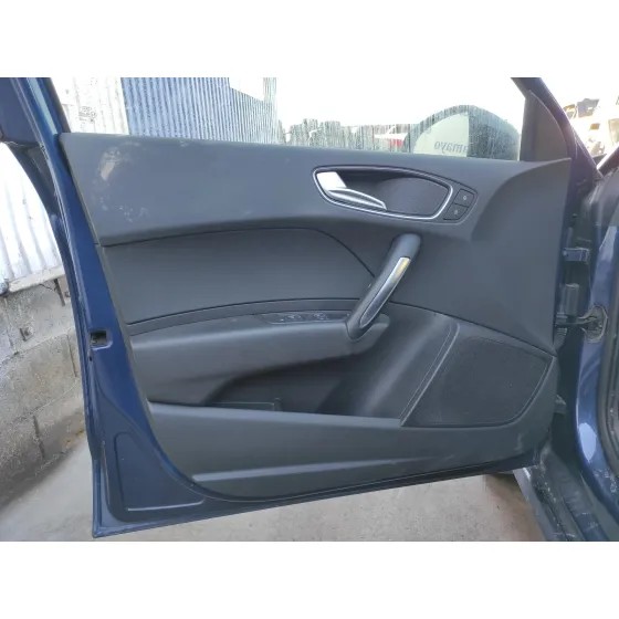 AUDI A1 SPORTBACK (8XF) '2018 * AZUL