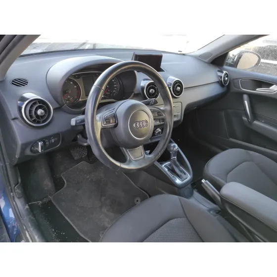 AUDI A1 SPORTBACK (8XF) '2018 * AZUL