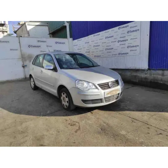 VOLKSWAGEN POLO (9N3) '2006 * PLATA