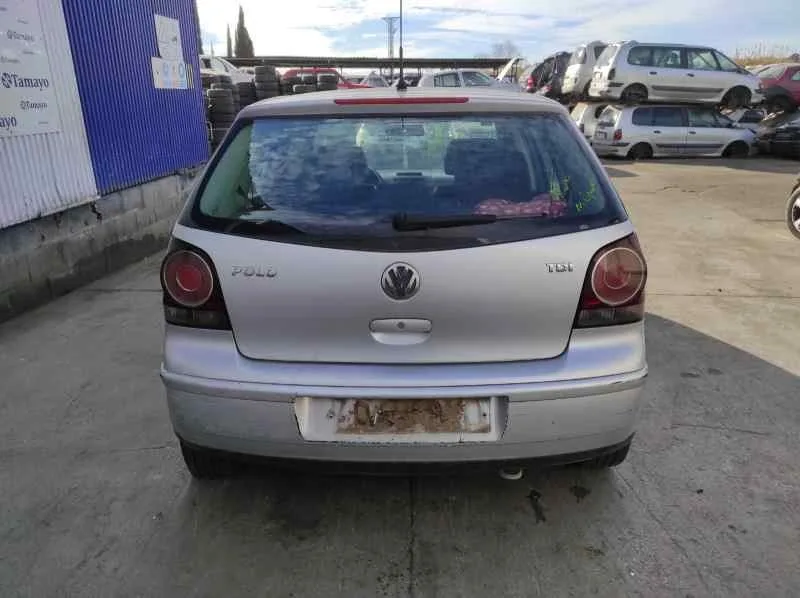 VOLKSWAGEN POLO (9N3) VOLKSWAGEN POLO (9N3) '2006 * PLATA 2005