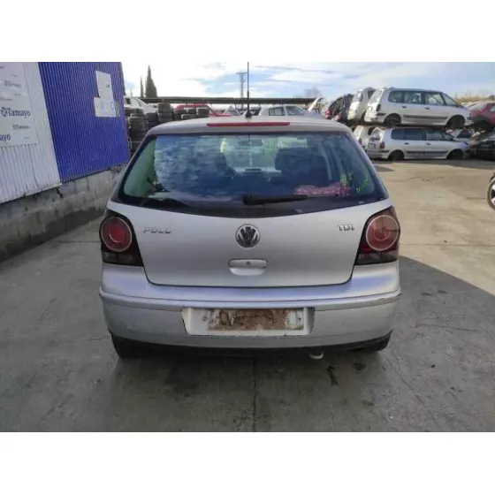 VOLKSWAGEN POLO (9N3) '2006 * PLATA