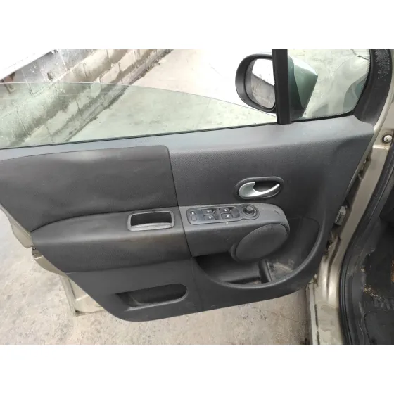 RENAULT GRAND MODUS '2008 1.2 16V PLATA