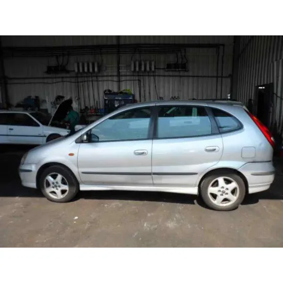 NISSAN ALMERA TINO (V10M) '2001 2.2 16V TURBODIESEL CAT PLATA