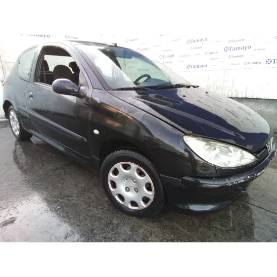 PEUGEOT 206 BERLINA '2004 1.4 NEGRO