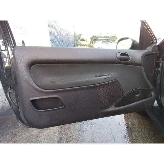 PEUGEOT 206 BERLINA '2004 1.4 NEGRO