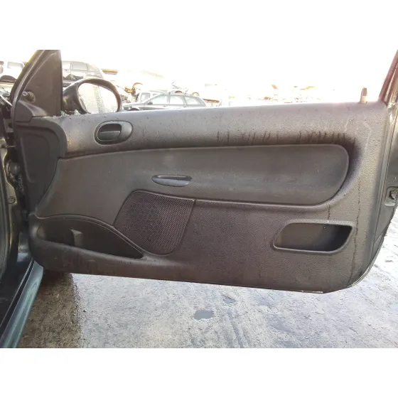 PEUGEOT 206 BERLINA '2004 1.4 NEGRO