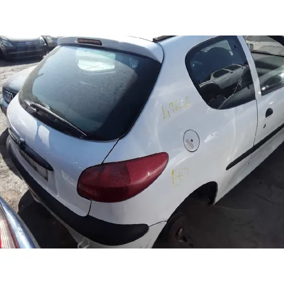 PEUGEOT 206 BERLINA '2003 1.9 DIESEL BLANCO