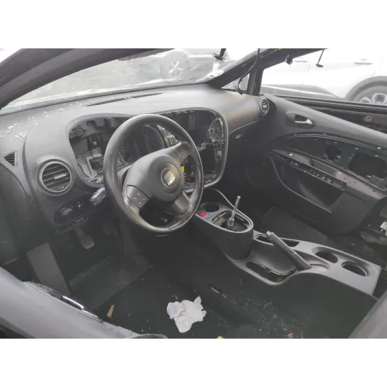 SEAT LEON (1P1) '2006 2.0 TDI NEGRO