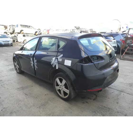 SEAT LEON (1P1) '2006 2.0 TDI NEGRO