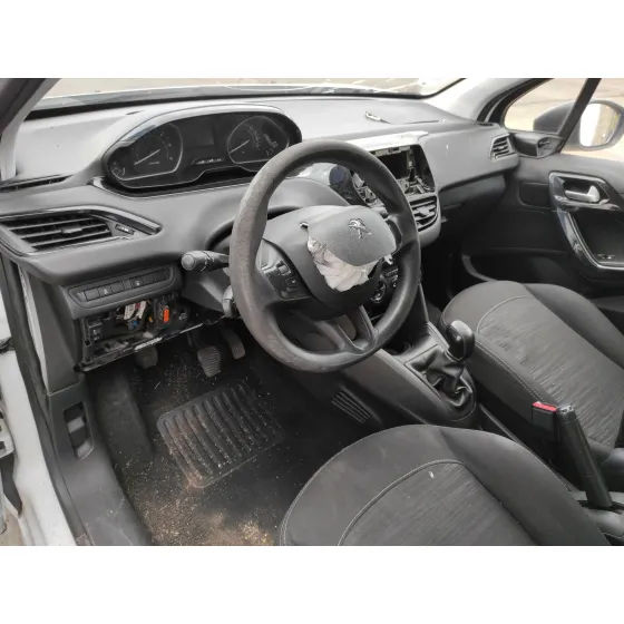 PEUGEOT 208 '2016 * BLANCO