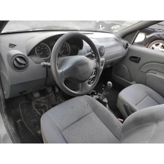 DACIA LOGAN '2006 * PLATA