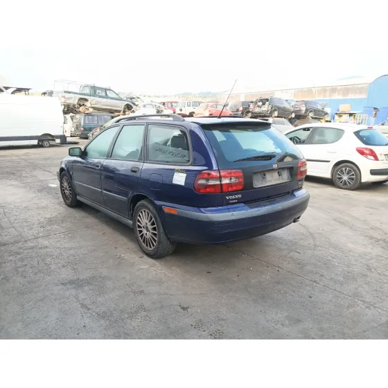 Volvo V40 STATION WAGON (645) 2000