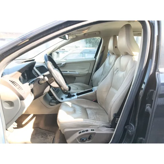 VOLVO XC60 '2009 * NEGRO