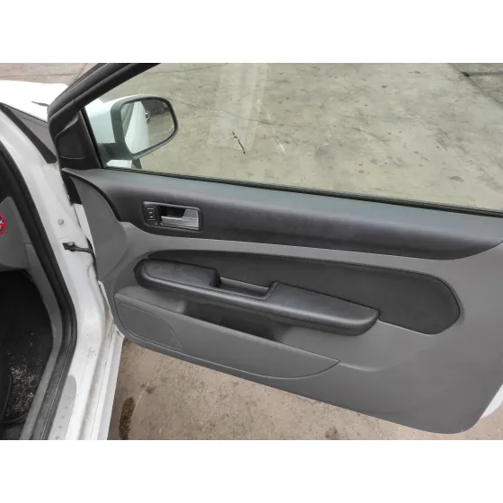 FORD FOCUS BERLINA (CAP) '2009 1.8 TDCI TURBODIESEL CAT BLANCO