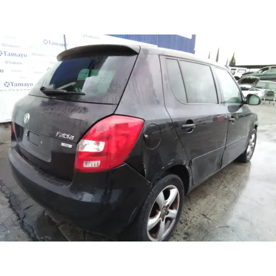 SKODA FABIA (5J2 ) '2012 1.6 TDI NEGRO